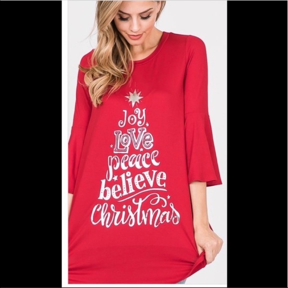 A Girl Thing Tops - 🎄NWT Graphic print Christmas blouse🎄